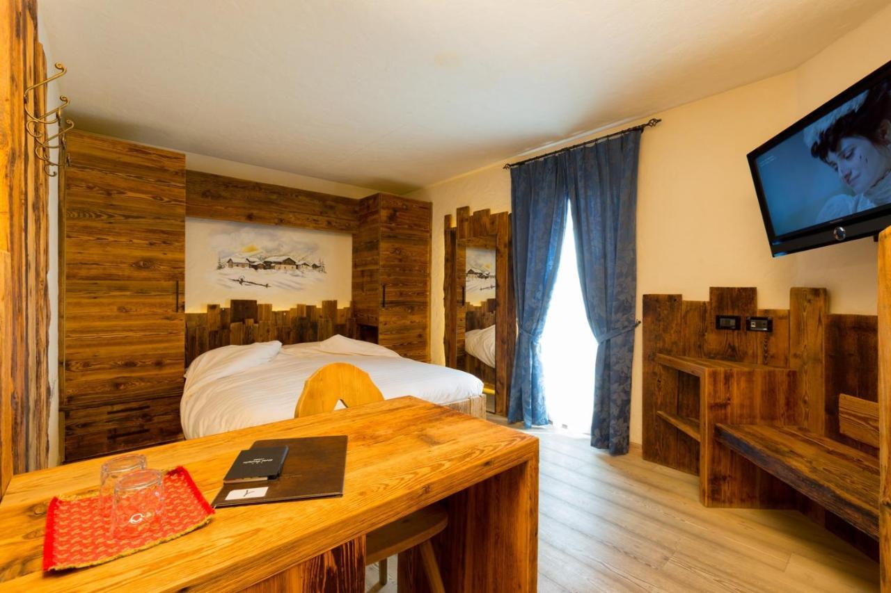 Hotel Pontiglia Livigno Exteriör bild