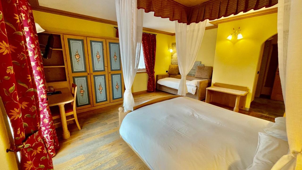 Hotel Pontiglia Livigno Exteriör bild