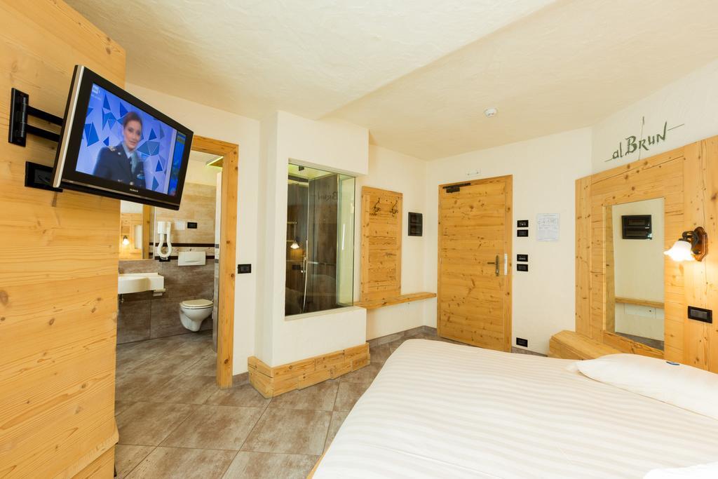 Hotel Pontiglia Livigno Exteriör bild