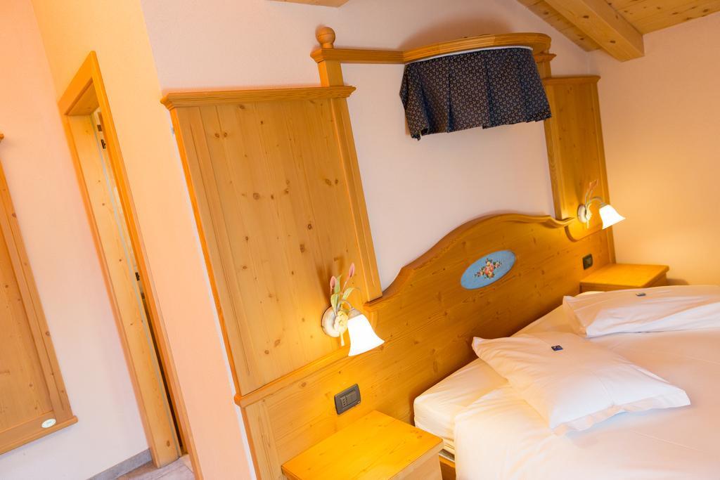Hotel Pontiglia Livigno Exteriör bild